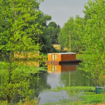Nuit en Cabane Flottante Spa au cœur du Bourbonnais Nuit en Cabane Flottante Spa au cœur du Bourbonnais