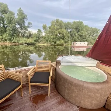 Chassenard, à 1h de Moulins, Allier (03) - Weekend et Hébergement Insolite Chassenard, à 1h de Moulins, Allier (03) - Weekend et Hébergement Insolite