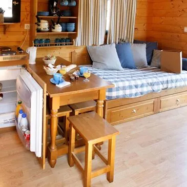 Weekend et Hébergement Insolite proche Chassenard, à 1h de Moulins Weekend et Hébergement Insolite proche Chassenard, à 1h de Moulins