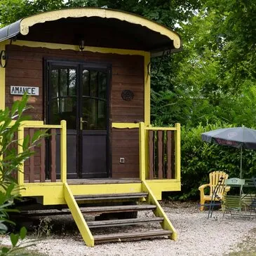 Nuit en Roulotte près de Troyes Nuit en Roulotte près de Troyes