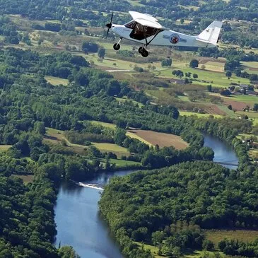 Baptême en ULM Multiaxe à Figeac Baptême en ULM Multiaxe à Figeac