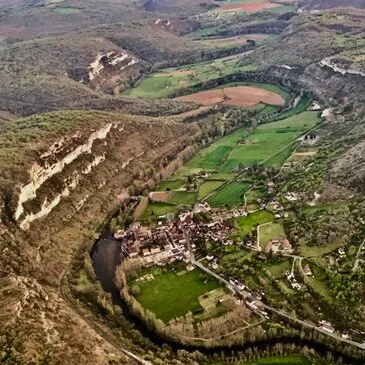 Pilotage ULM proche Aérodrome de Figeac-Livernon Pilotage ULM proche Aérodrome de Figeac-Livernon