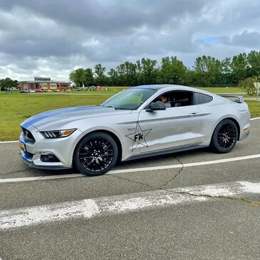 Stage Enfant en Ford Mustang V8 - Circuit de Trappes