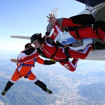 Aérodrome de Gap-Tallard à 1h15 d'Aix-en-Provence, Bouches du Rhône (13) - Stage Parachutisme PAC Aérodrome de Gap-Tallard à 1h15 d'Aix-en-Provence, Bouches du Rhône (13) - Stage Parachutisme PAC