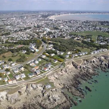 Baptême en Hélicoptère à Saint Nazaire en région Pays-de-la-Loire Baptême en Hélicoptère à Saint Nazaire en région Pays-de-la-Loire