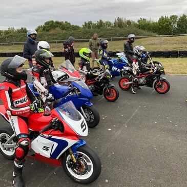 Circuit de Fontenay-le-Comte, Vendée (85) - Stage de pilotage moto