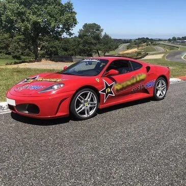 Stage Enfant en Ferrari F430 à Château-Gaillard Stage Enfant en Ferrari F430 à Château-Gaillard