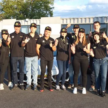 Stage de Pilotage Enfant en Ferrari F430 près d'Orléans en région Centre Stage de Pilotage Enfant en Ferrari F430 près d'Orléans en région Centre