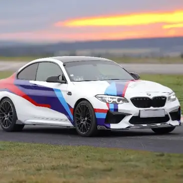 Stage de Pilotage pour Enfant proche Saint-Benoît-sur-Loire, à 40 min d'Orléans Stage de Pilotage pour Enfant proche Saint-Benoît-sur-Loire, à 40 min d'Orléans