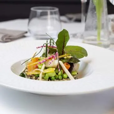 Demi-journée Spa et Soins avec Repas Gastronomique à Tours en région Centre Demi-journée Spa et Soins avec Repas Gastronomique à Tours en région Centre