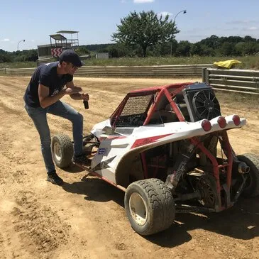 Stage de Pilotage en Sprint Car près de Rennes en région Bretagne Stage de Pilotage en Sprint Car près de Rennes en région Bretagne