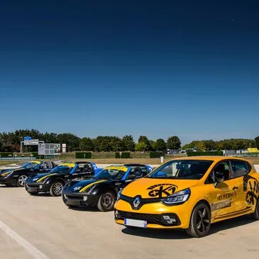 Stage de Pilotage Enfant à Aix-en-Provence Stage de Pilotage Enfant à Aix-en-Provence