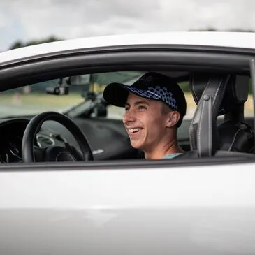 Stage Enfant en Porsche Boxster à Aix-en-Provence en région PACA et Corse