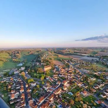 Offrir Baptême de l'air hélicoptère en Poitou-Charentes Offrir Baptême de l'air hélicoptère en Poitou-Charentes