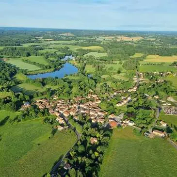 Baptême de l'air hélicoptère en région Poitou-Charentes Baptême de l'air hélicoptère en région Poitou-Charentes