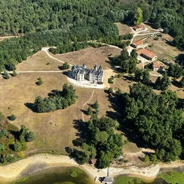 Baptême de l'air hélicoptère proche Aérodrome d'Angoulême Baptême de l'air hélicoptère proche Aérodrome d'Angoulême