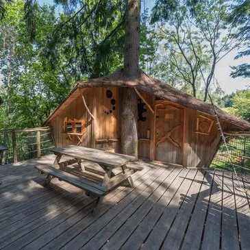 Nuit Insolite en Cabane Familiale dans les Monts d'Ardèche Nuit Insolite en Cabane Familiale dans les Monts d'Ardèche