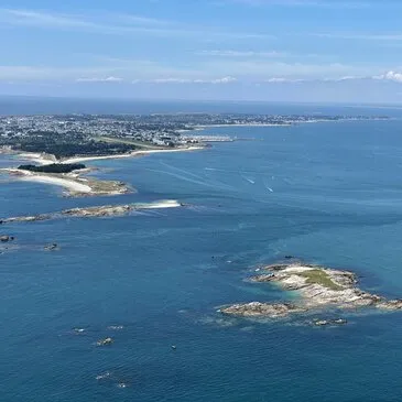 Baptême en Hélicoptère à Quiberon - Survol de la Presqu'île Baptême en Hélicoptère à Quiberon - Survol de la Presqu'île