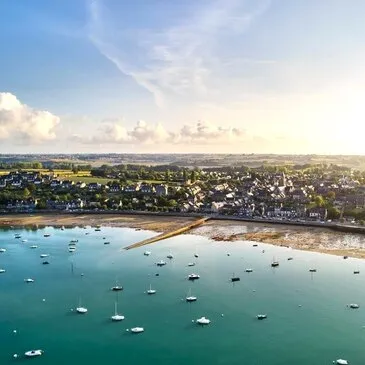 Vol d&#39;Initiation au Pilotage d&#39;Hélicoptère à Dinan en région Bretagne