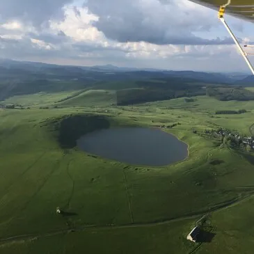 Aérodrome de Saint-Flour , Cantal (15) - Baptême en ULM et Autogire Aérodrome de Saint-Flour , Cantal (15) - Baptême en ULM et Autogire