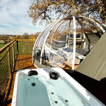 Nuit en Bulle avec Spa à Margouët-Meymes
