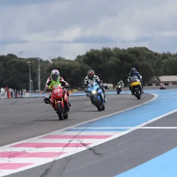 Stage de pilotage moto, département Var Stage de pilotage moto, département Var