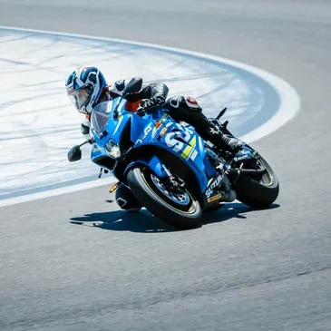 Stage de Perfectionnement avec votre Moto au Castellet Stage de Perfectionnement avec votre Moto au Castellet