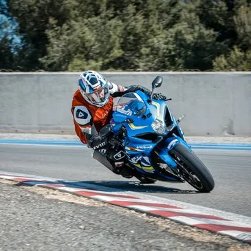 Stage de pilotage moto, département Var Stage de pilotage moto, département Var