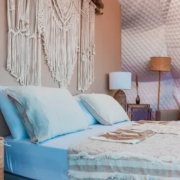 Weekend et Hébergement Insolite en région PACA et Corse Weekend et Hébergement Insolite en région PACA et Corse