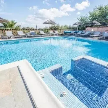 Week end Romantique en Bulle de Luxe à Porto Vecchio en région PACA et Corse Week end Romantique en Bulle de Luxe à Porto Vecchio en région PACA et Corse