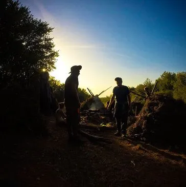 Saint-Genies, à 15 min de Sarlat-la-Canéda, Dordogne (24) - Stage de Survie Saint-Genies, à 15 min de Sarlat-la-Canéda, Dordogne (24) - Stage de Survie