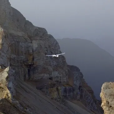 Baptême de l'air en Planeur proche Aérodrome d'Aspres-sur-Buëch Baptême de l'air en Planeur proche Aérodrome d'Aspres-sur-Buëch