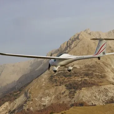 Initiation au Pilotage de Planeur à Aspres-sur-Buëch en région PACA et Corse Initiation au Pilotage de Planeur à Aspres-sur-Buëch en région PACA et Corse