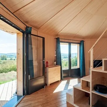 Nuit Insolite en Cabane avec Jacuzzi près de Sarlat en région Aquitaine Nuit Insolite en Cabane avec Jacuzzi près de Sarlat en région Aquitaine