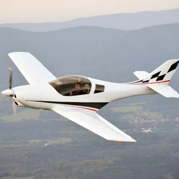 Aéroport de Chambley, Meurthe et moselle (54) - Baptême en ULM et Autogire Aéroport de Chambley, Meurthe et moselle (54) - Baptême en ULM et Autogire
