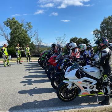 Stage de Pilotage Moto - Circuit du Luc en région PACA et Corse