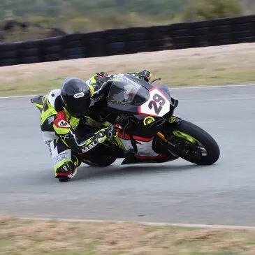 Stage de Perfectionnement avec votre Moto - Circuit du Luc