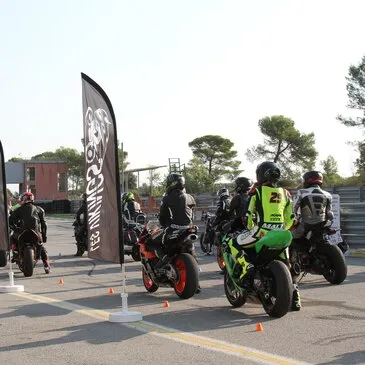 Var (83) PACA et Corse - Stage de Pilotage Var (83) PACA et Corse - Stage de Pilotage