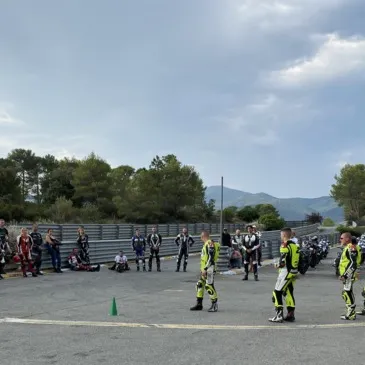 Stage de Pilotage en région PACA et Corse