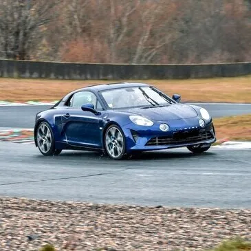 Baptême en Voiture de Sport en région Auvergne Baptême en Voiture de Sport en région Auvergne