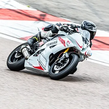 Demi Journée de Roulage Moto au Circuit des Ecuyers Demi Journée de Roulage Moto au Circuit des Ecuyers