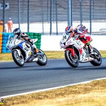 Circuit de Dijon Prenois, Côte d'or (21) - Stage de pilotage moto Circuit de Dijon Prenois, Côte d'or (21) - Stage de pilotage moto