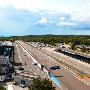 Stage de pilotage moto proche Circuit de Dijon Prenois Stage de pilotage moto proche Circuit de Dijon Prenois