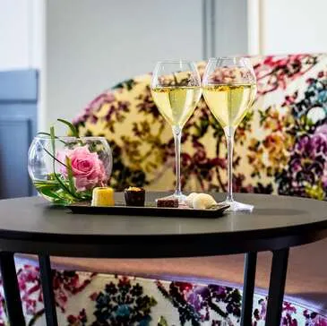 Tours, Indre et loire (37) - Week end en Amoureux Tours, Indre et loire (37) - Week end en Amoureux