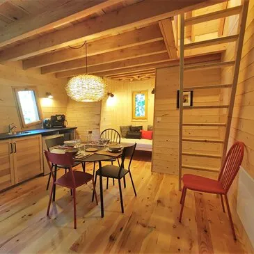 Vernois-les-Vesres, à 45 min de Dijon, Côte d'or (21) - Weekend et Hébergement Insolite Vernois-les-Vesres, à 45 min de Dijon, Côte d'or (21) - Weekend et Hébergement Insolite