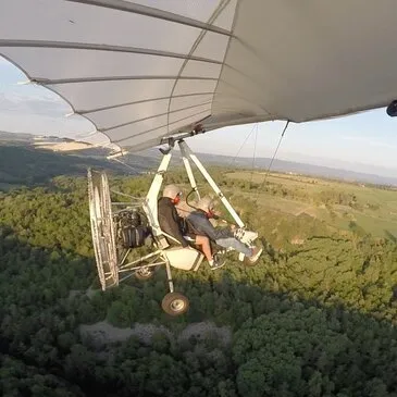 Vol en ULM Pendulaire à Saint-Flour - Les Volcans d'Auvergne Vol en ULM Pendulaire à Saint-Flour - Les Volcans d'Auvergne