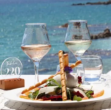 Week-end en Amoureux dans un Hôtel de Luxe à Propriano en région PACA et Corse Week-end en Amoureux dans un Hôtel de Luxe à Propriano en région PACA et Corse