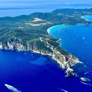 Baptême de l’air avion proche Aérodrome de Cuers, à 30 min de Toulon Baptême de l’air avion proche Aérodrome de Cuers, à 30 min de Toulon