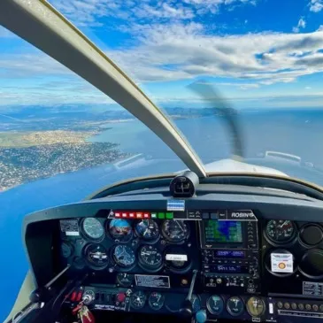 Baptême en Avion près de Toulon en région PACA et Corse Baptême en Avion près de Toulon en région PACA et Corse