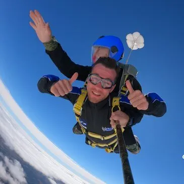 Offrir Saut en parachute département Yvelines Offrir Saut en parachute département Yvelines